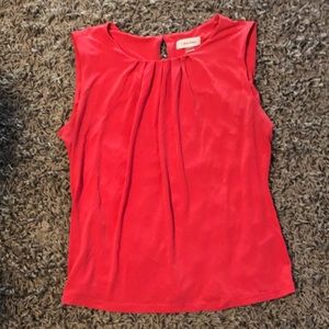 reddish/ orange tank top